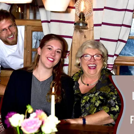 Hotell Kreuz & Post 4*