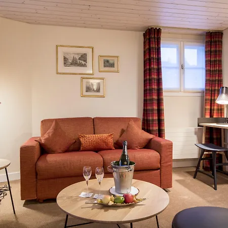 Hotell Kreuz & Post 4*