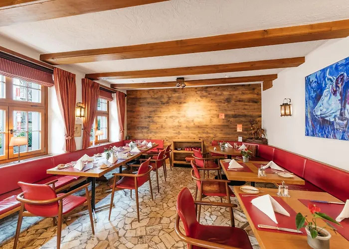 מלון Kreuz & Post 4*