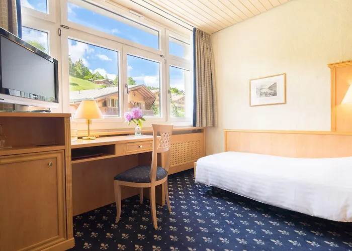 Kreuz & Post 4* גרינדלוולד