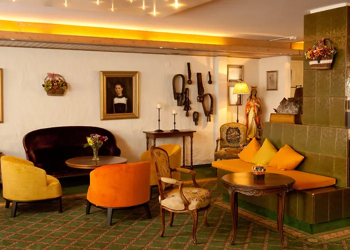 Kreuz & Post מלון 4*