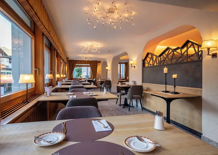 Kreuz & Post מלון